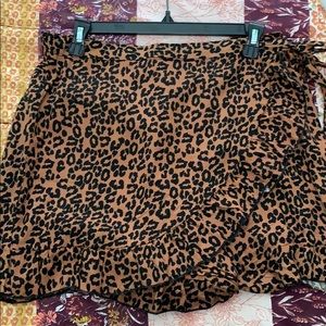Leopard skort